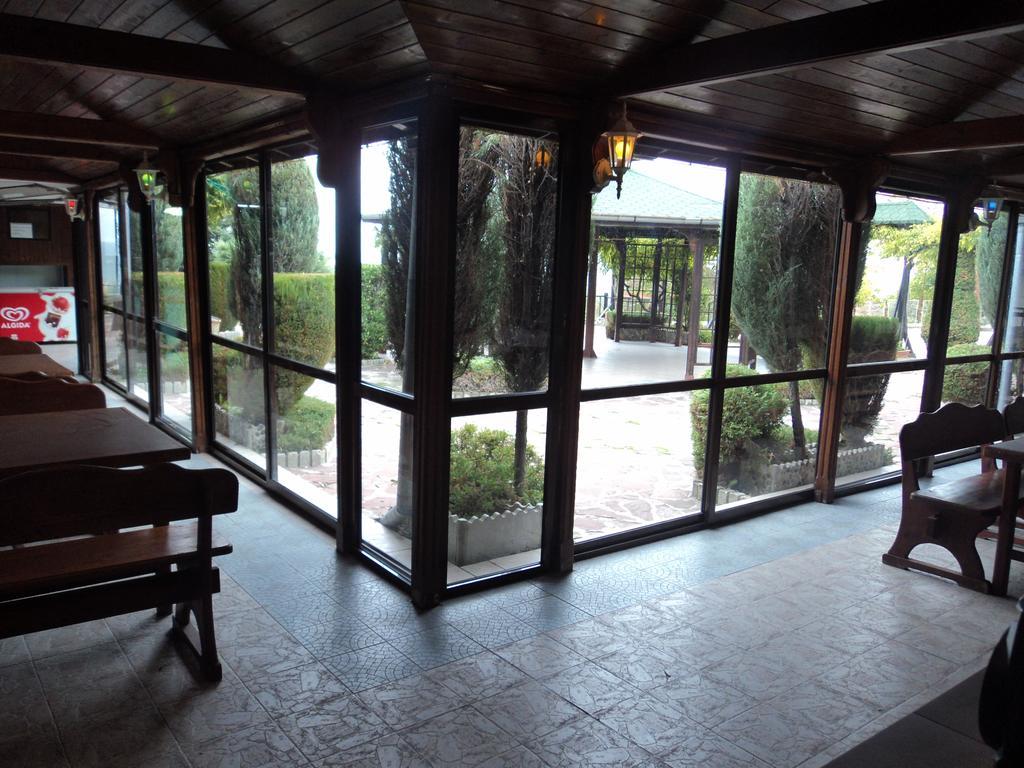 فندق Complex Fichoza فارنا المظهر الخارجي الصورة