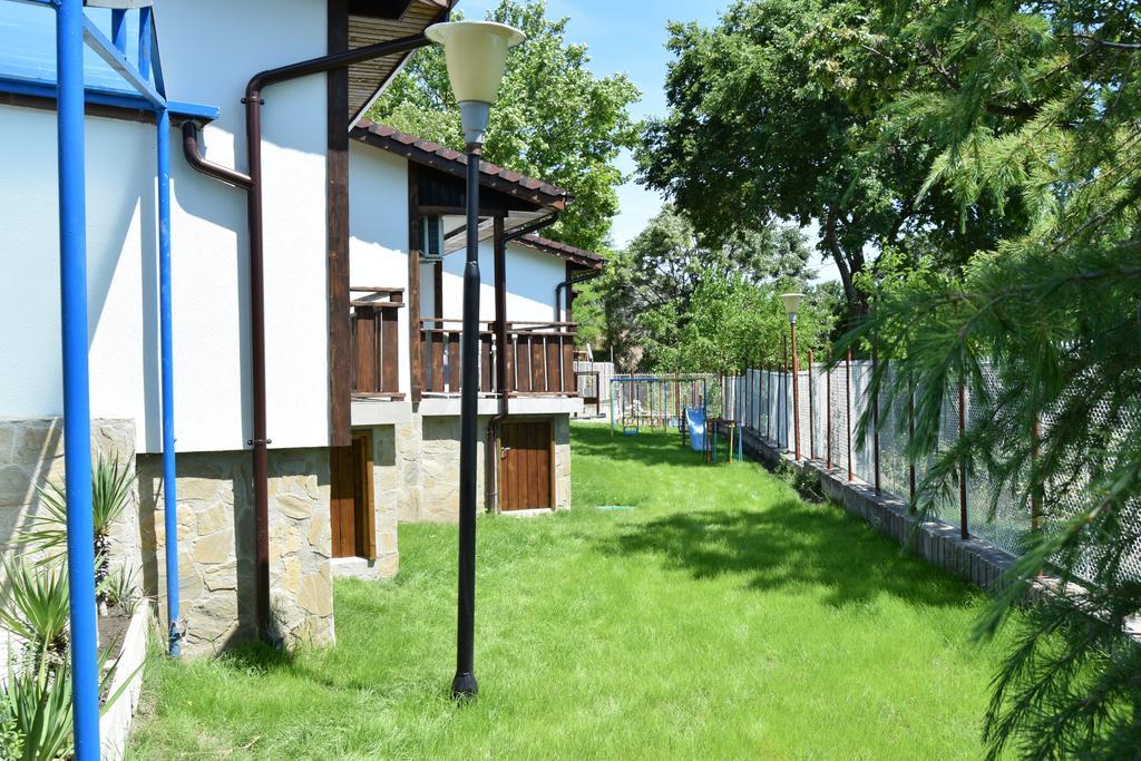 فندق Complex Fichoza فارنا المظهر الخارجي الصورة